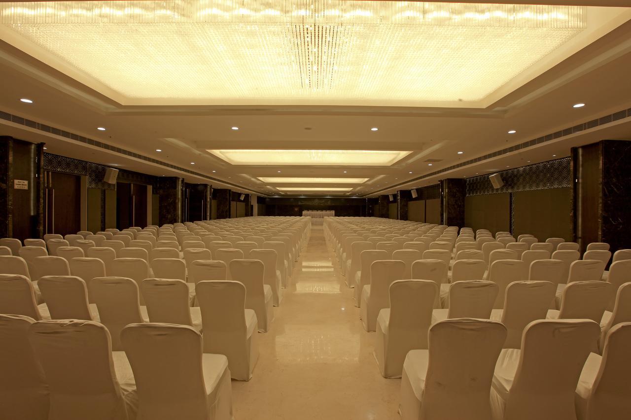 Goutham Grand Hotel Tenali Exterior photo