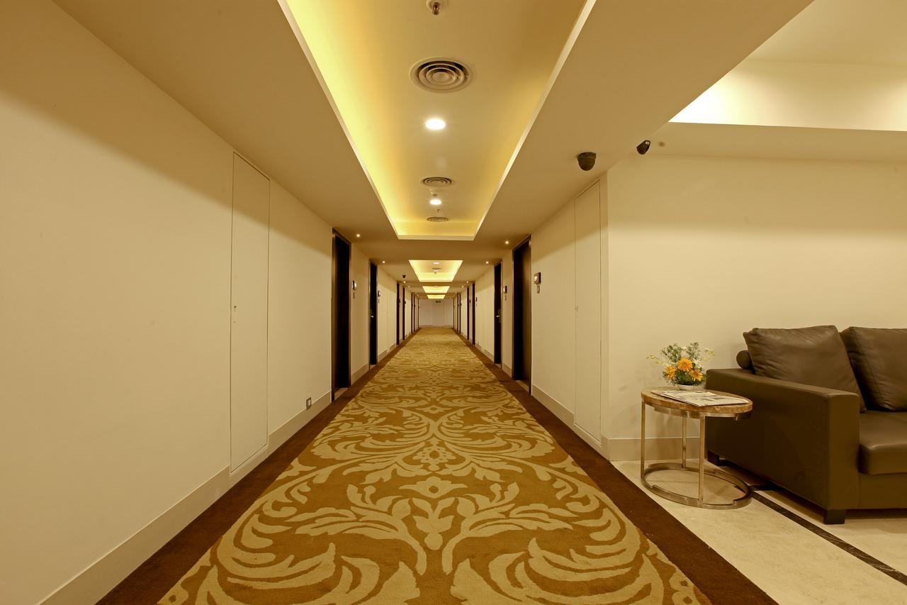 Goutham Grand Hotel Tenali Exterior photo